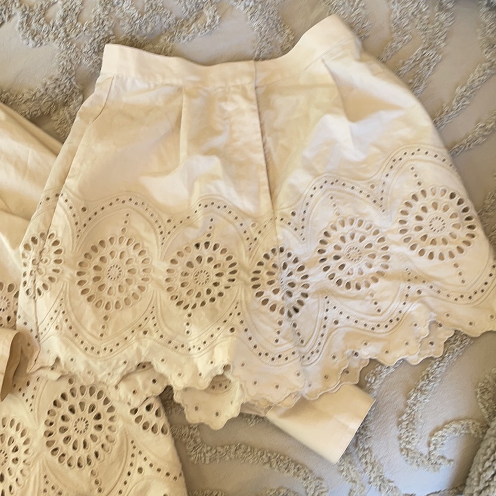 MATCHING SET H&M SMALL SHORTS SHIRT